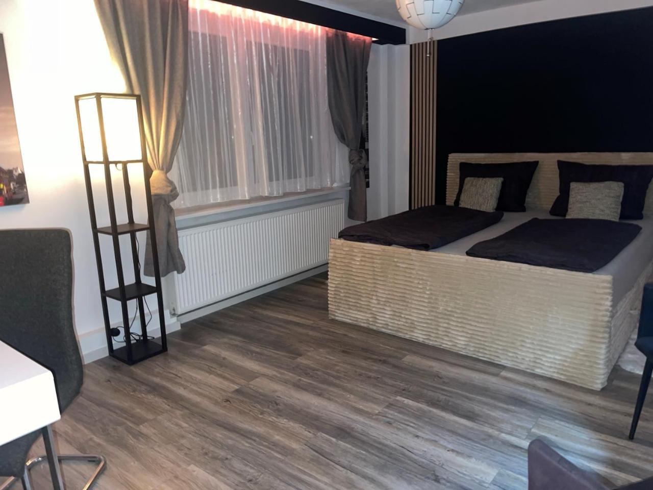Schicke Ferienwohnung Mit Harzblick Fuer 1-2 Oder 1-4 Personen กอสลาร์ ภายนอก รูปภาพ